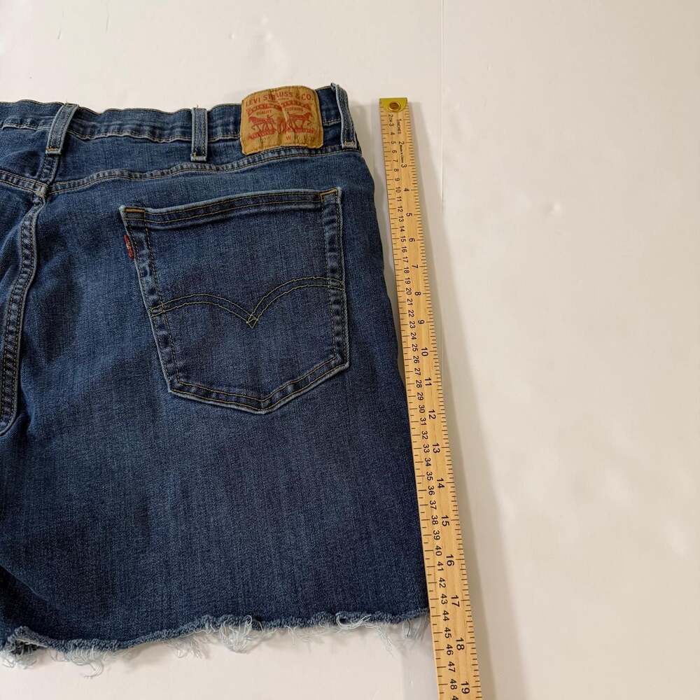 Levi's 502 Regular Taper Cut-Off Raw Hem Denim Shorts Size W40 - Picture 14 of 15